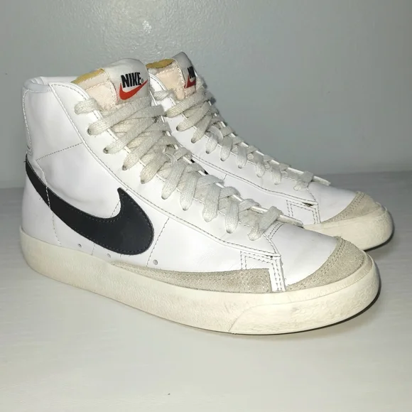 🎀 Nike Blazer Mid 77 Vintage White Black 6.5 W - Picture 2 of 13
